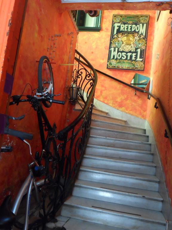 Freedom Hostel Росарио Экстерьер фото
